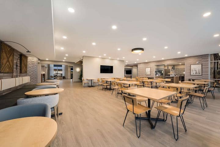 Breakfast area